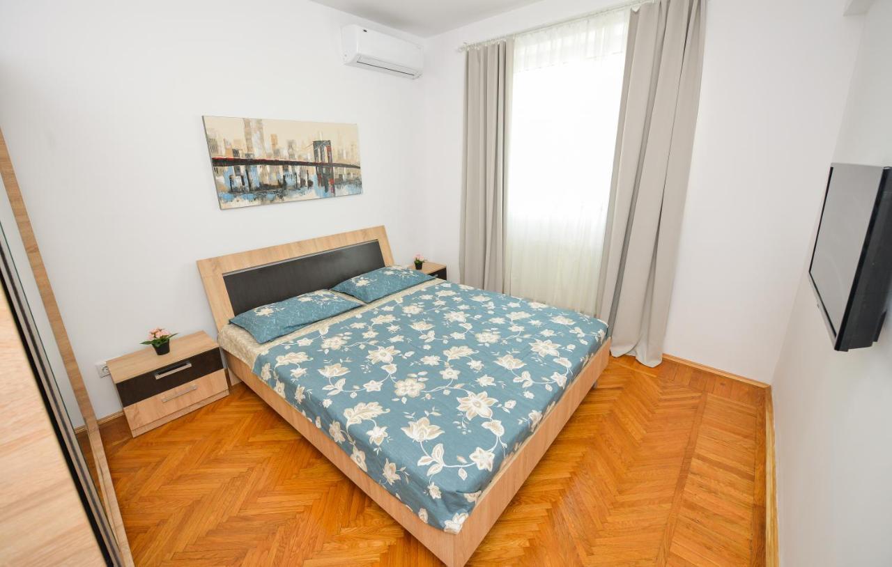 Apartament Old Town 2 New Bucureşti